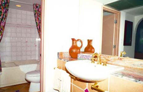 Mexican Suite Bathroom image